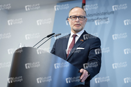 Antrittsbesuch des Verteidigungsministers von Lettland in Berlin