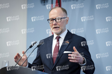 Antrittsbesuch des Verteidigungsministers von Lettland in Berlin