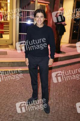 Theaterpremiere 'Sophia oder Das Ende der Humanisten' in Berlin