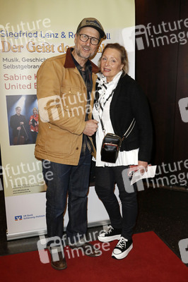 Konzertpremiere 'Sabine Kaack & United Baroque - Der Geist der Mirabelle' in Hamburg