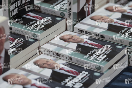 Olaf Scholz auf der lit.Cologne 2026