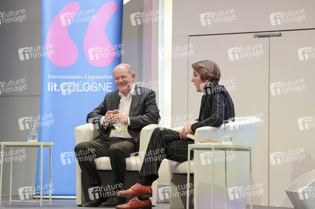 Olaf Scholz auf der lit.Cologne 2026