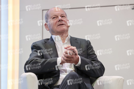 Olaf Scholz auf der lit.Cologne 2026