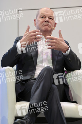 Olaf Scholz auf der lit.Cologne 2026