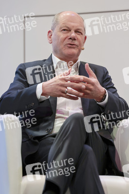 Olaf Scholz auf der lit.Cologne 2026