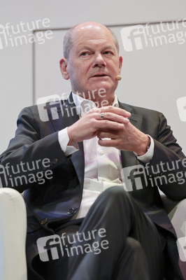 Olaf Scholz auf der lit.Cologne 2026