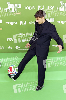 Filmpremiere 'Ein Sommer in Italien - WM 1990' in München