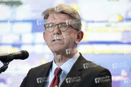 Kulturstaatsminister Weimer trifft Vertreter von Streaming‑Diensten in Berlin