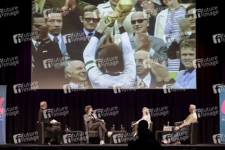 Joachim Löw, Renate Lingor und Rainer Bonhof auf der lit.Cologne 2026