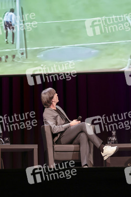 Joachim Löw, Renate Lingor und Rainer Bonhof auf der lit.Cologne 2026