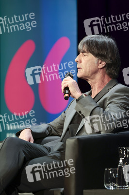 Joachim Löw, Renate Lingor und Rainer Bonhof auf der lit.Cologne 2026