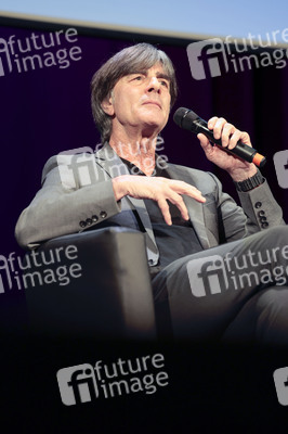 Joachim Löw, Renate Lingor und Rainer Bonhof auf der lit.Cologne 2026