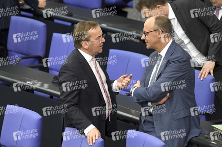 64. Sitzung des Deutschen Bundestages in Berlin