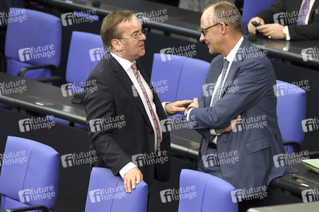 64. Sitzung des Deutschen Bundestages in Berlin