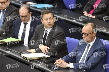 64. Sitzung des Deutschen Bundestages in Berlin