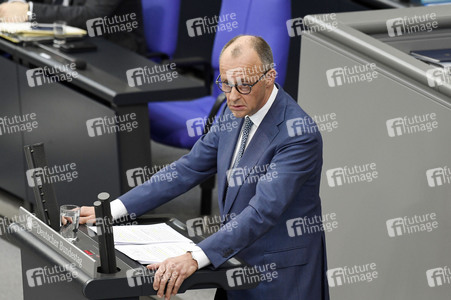 64. Sitzung des Deutschen Bundestages in Berlin