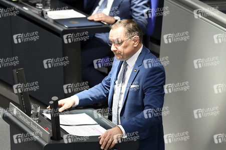 64. Sitzung des Deutschen Bundestages in Berlin