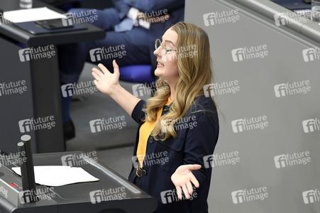 64. Sitzung des Deutschen Bundestages in Berlin