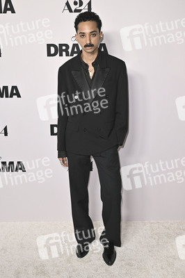 Filmpremiere 'Das Drama - Noch mal auf Anfang' in Los Angeles