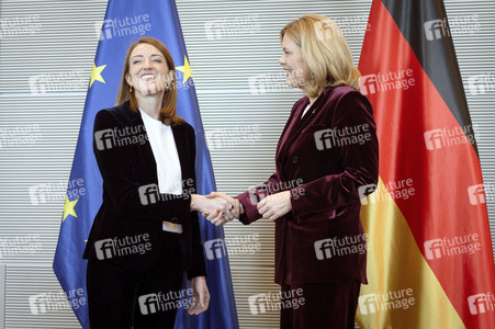 Bundestagspräsidentin Julia Klöckner empfängt die Präsidentin des Europäischen Parlaments in Berlin