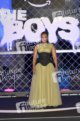 Season 5 Premiere 'The Boys' in Rom