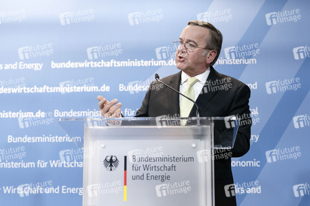 Pressestatement zum Industriedialog Sicherheits- und Verteidigungsindustrie in Berlin