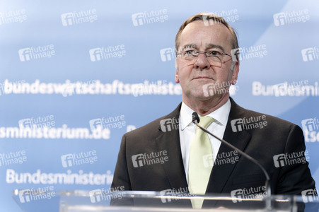 Pressestatement zum Industriedialog Sicherheits- und Verteidigungsindustrie in Berlin