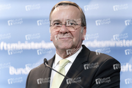 Pressestatement zum Industriedialog Sicherheits- und Verteidigungsindustrie in Berlin