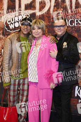 Musicalpremiere 'Wir sind am Leben - Das Berlin Musical' in Berlin