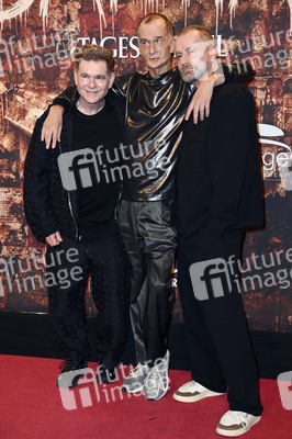 Musicalpremiere 'Wir sind am Leben - Das Berlin Musical' in Berlin