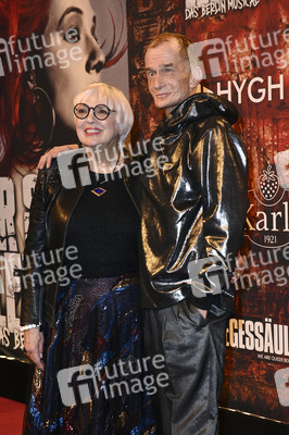 Musicalpremiere 'Wir sind am Leben - Das Berlin Musical' in Berlin