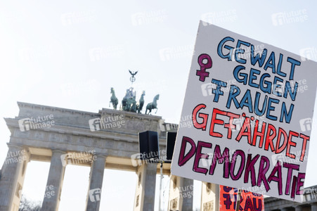 Demonstration vom Feminist Fight Club in Berlin