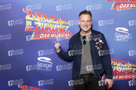Musicalpremiere 'Zurück in die Zukunft' in Hamburg