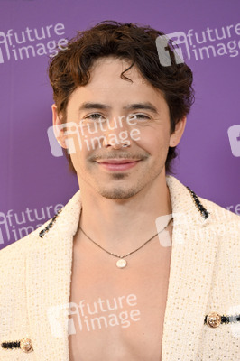 Premiere 'Hannah Montana 20th Anniversary Special' in Los Angeles