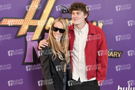 Premiere 'Hannah Montana 20th Anniversary Special' in Los Angeles