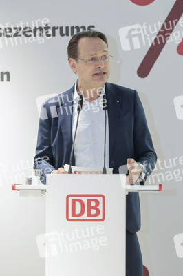 Wiedereröffnung des Reisezentrums und der DB Lounge in Köln