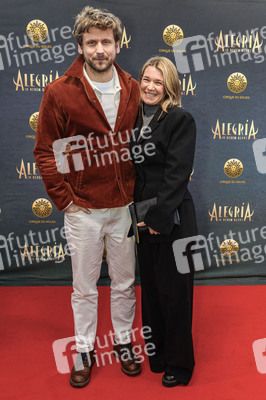 Showpremiere 'Cirque du Soleil - Alegria' in Düsseldorf