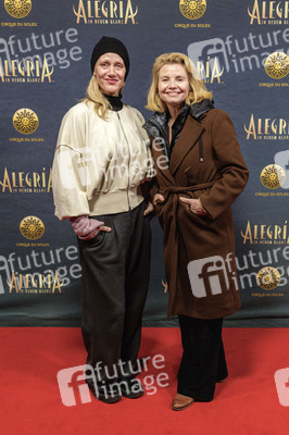 Showpremiere 'Cirque du Soleil - Alegria' in Düsseldorf