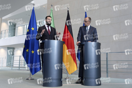 Empfang des Übergangspräsidenten von Syrien im Kanzleramt in Berlin