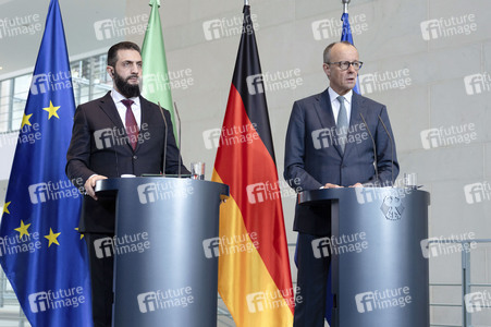 Empfang des Übergangspräsidenten von Syrien im Kanzleramt in Berlin