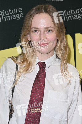 Filmpremiere 'Over Your Dead Body' in Los Angeles