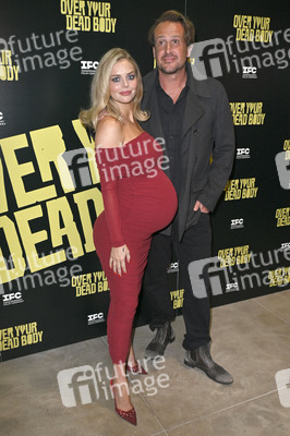 Filmpremiere 'Over Your Dead Body' in Los Angeles
