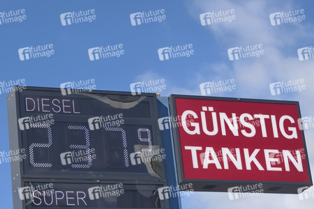 Symbolfoto Tanken