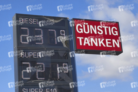 Symbolfoto Tanken