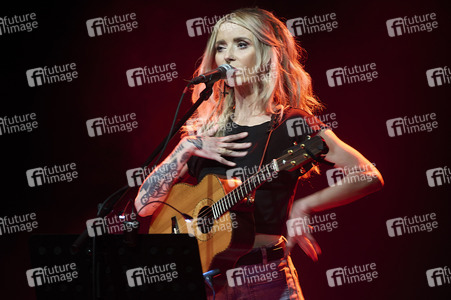 Konzert von Sarah Lesch in Langenthal