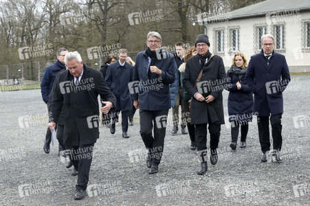 Kranzniederlegung zum 81. Jahrestag der Befreiung des Konzentrationslagers Buchenwald in Weimar