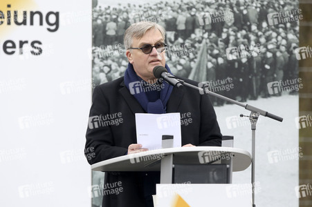 Kranzniederlegung zum 81. Jahrestag der Befreiung des Konzentrationslagers Buchenwald in Weimar