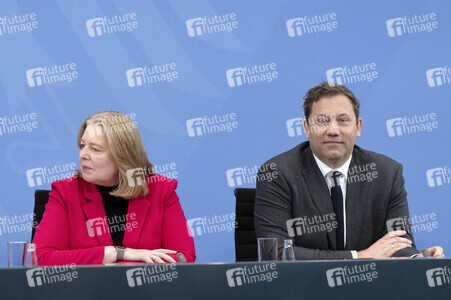 Pressestatement nach den Gesprächen der Koalition in Berlin