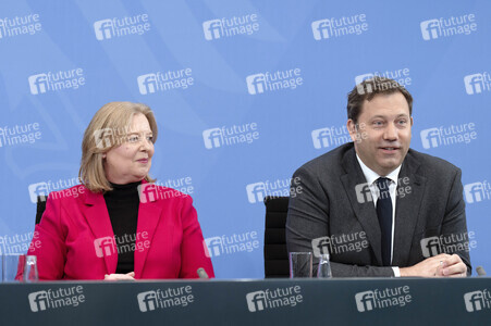 Pressestatement nach den Gesprächen der Koalition in Berlin