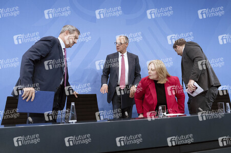 Pressestatement nach den Gesprächen der Koalition in Berlin